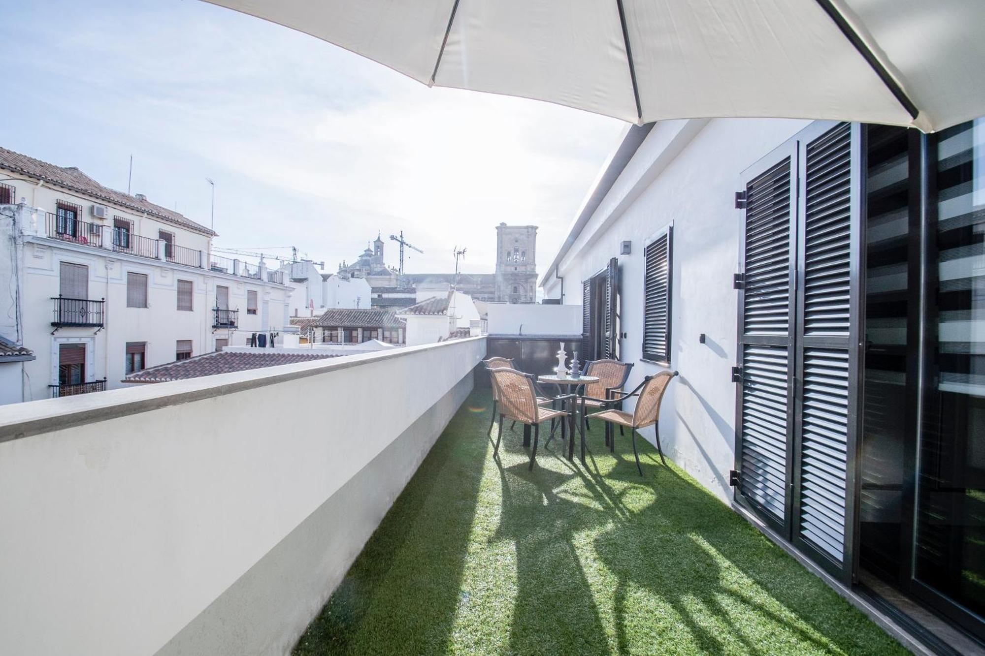 Apartamento Atico Real Suites Granada Luaran gambar