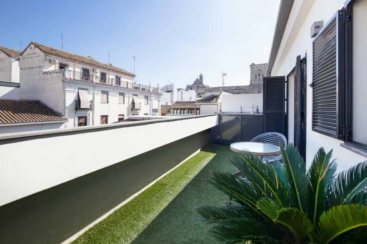 Apartamento Atico Real Suites Granada Luaran gambar