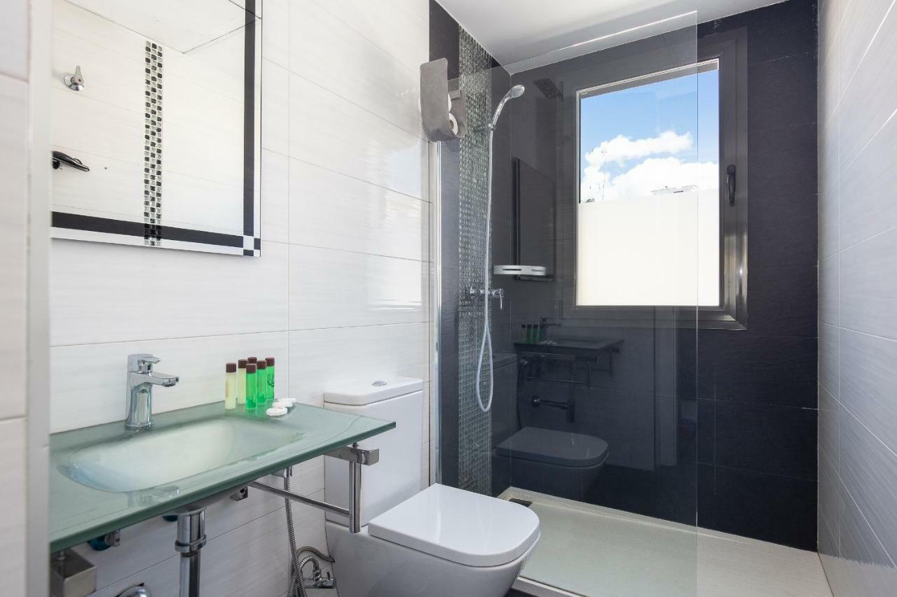 Apartamento Atico Real Suites Granada Luaran gambar